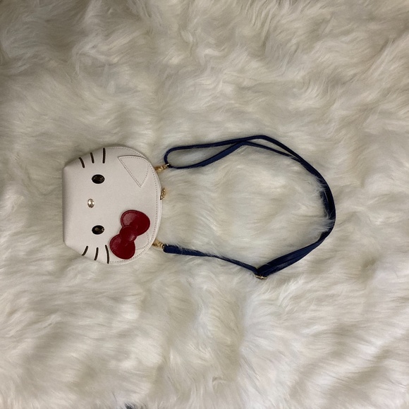 Hello Kitty Hand Bag - Picture 2 of 4
